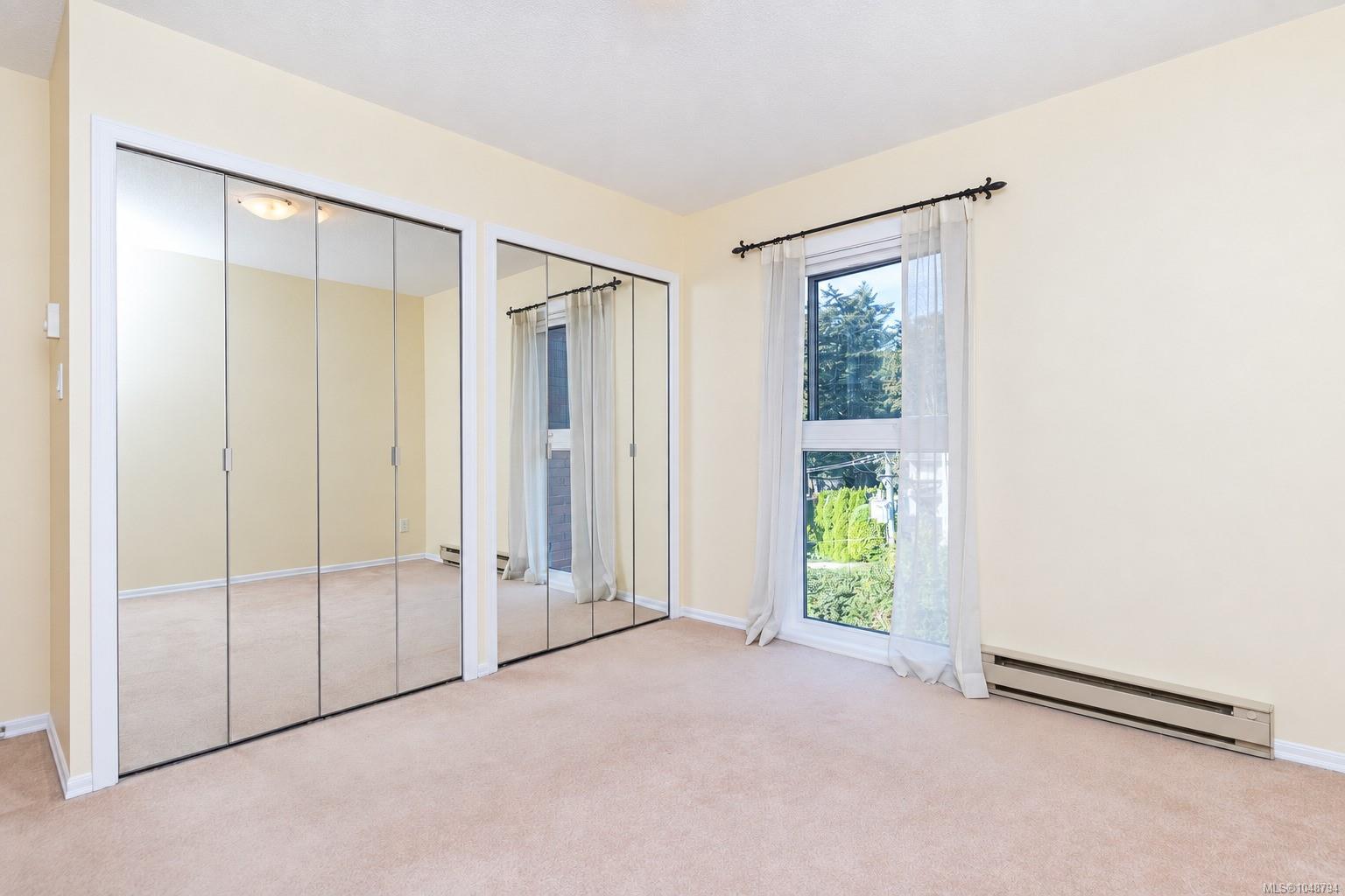 404-4030 Quadra St — listing photo 10 of 24