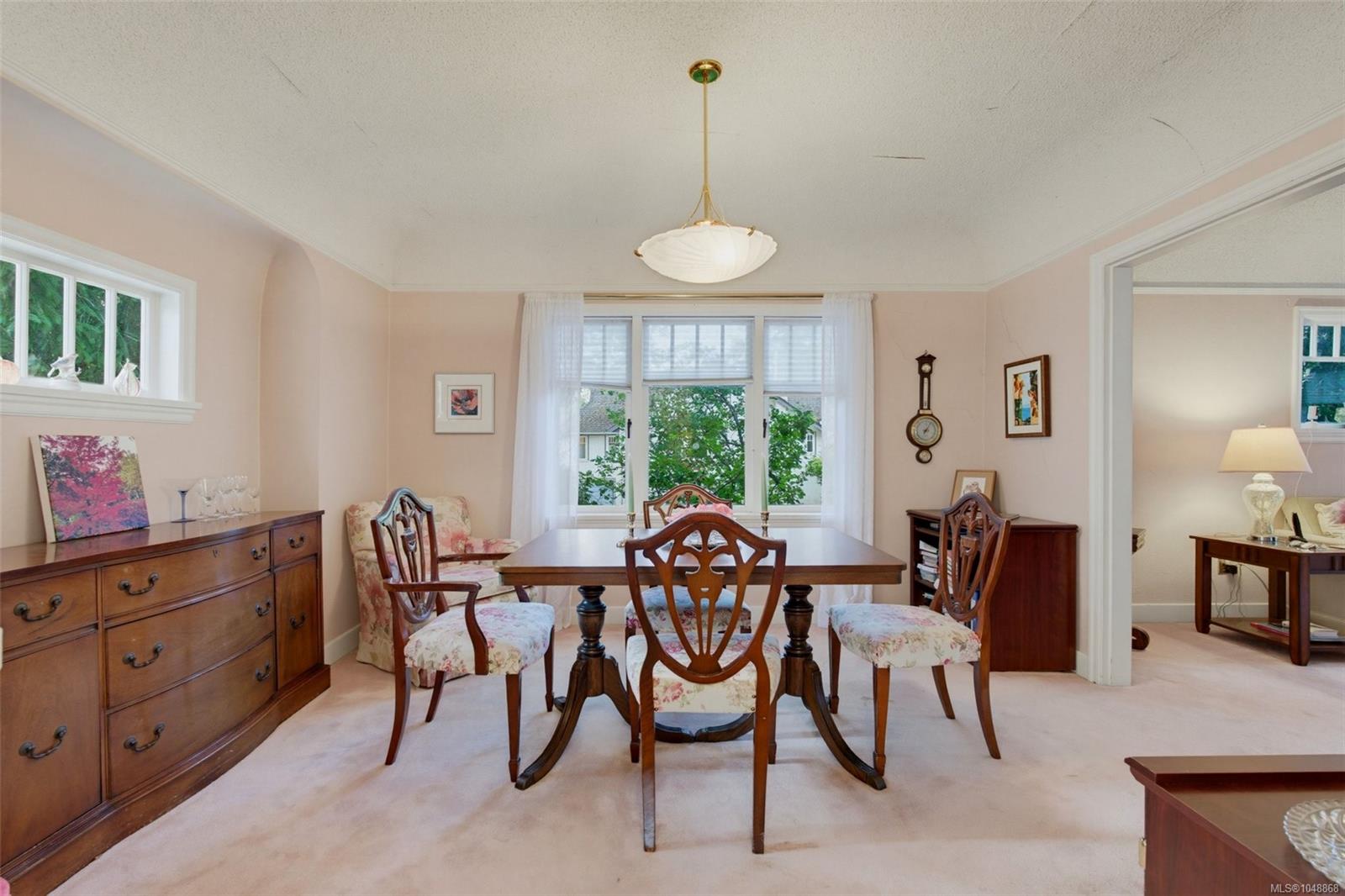 817 St. Patrick St — listing photo 10 of 48