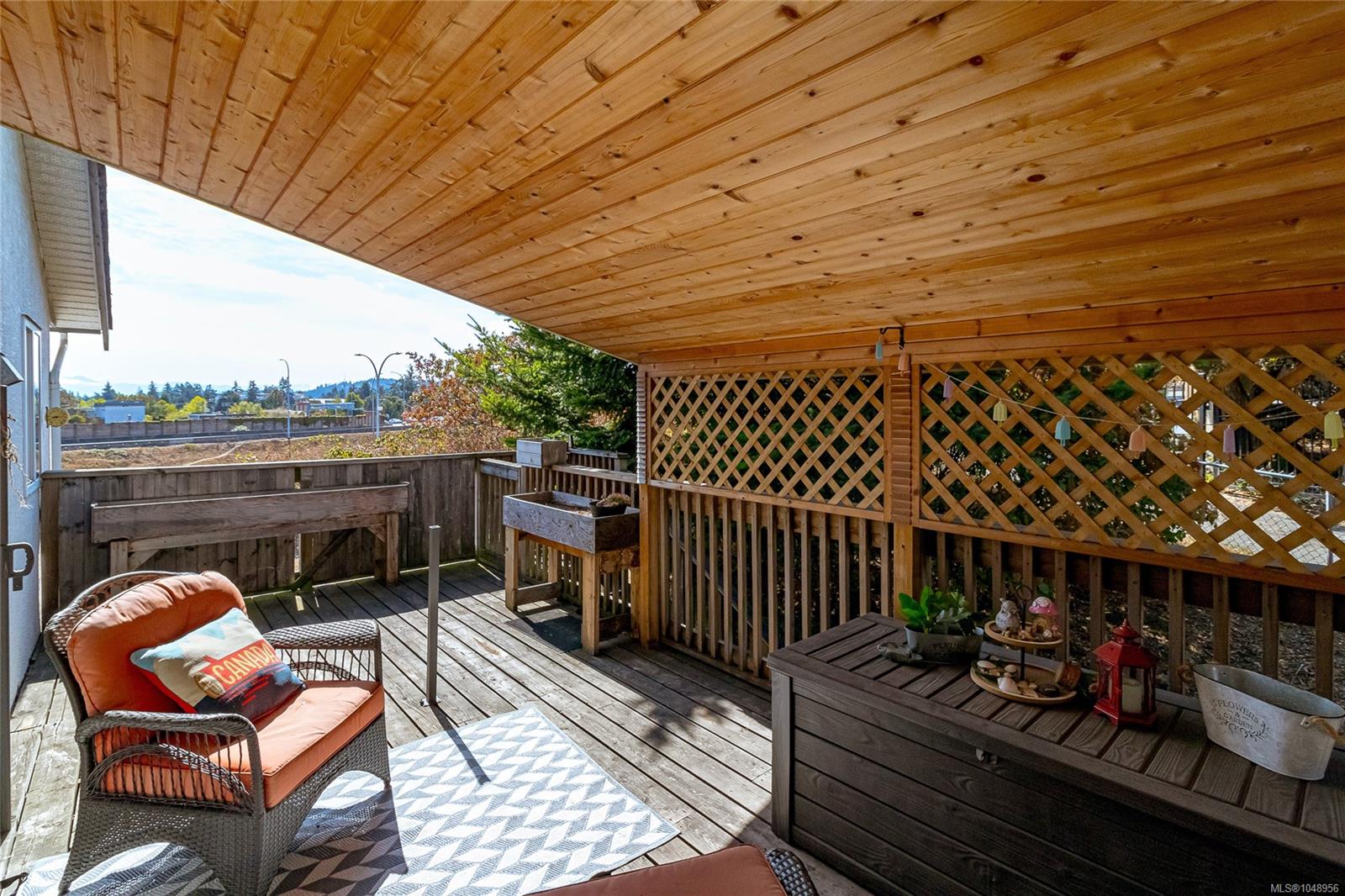 2486 Skedans Rd — listing photo 12 of 46
