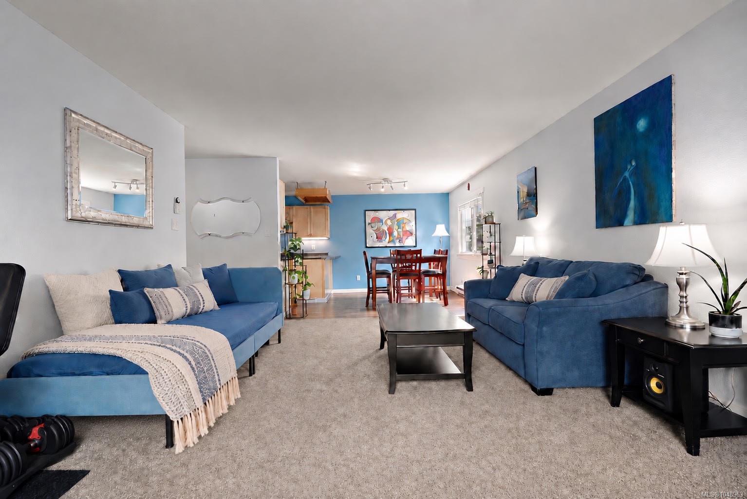 216-3235 Quadra St — listing photo 8 of 28