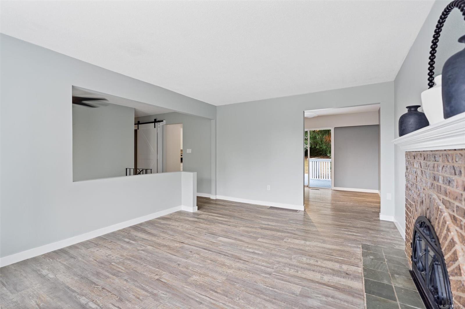 3272 Haida Dr — listing photo 14 of 44