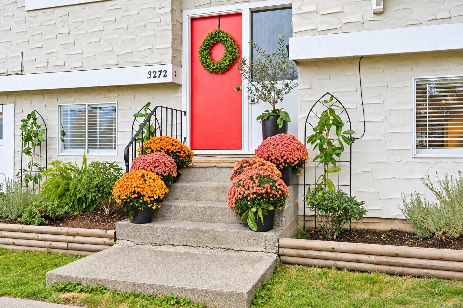 3272 Haida Dr — listing photo 3 of 44