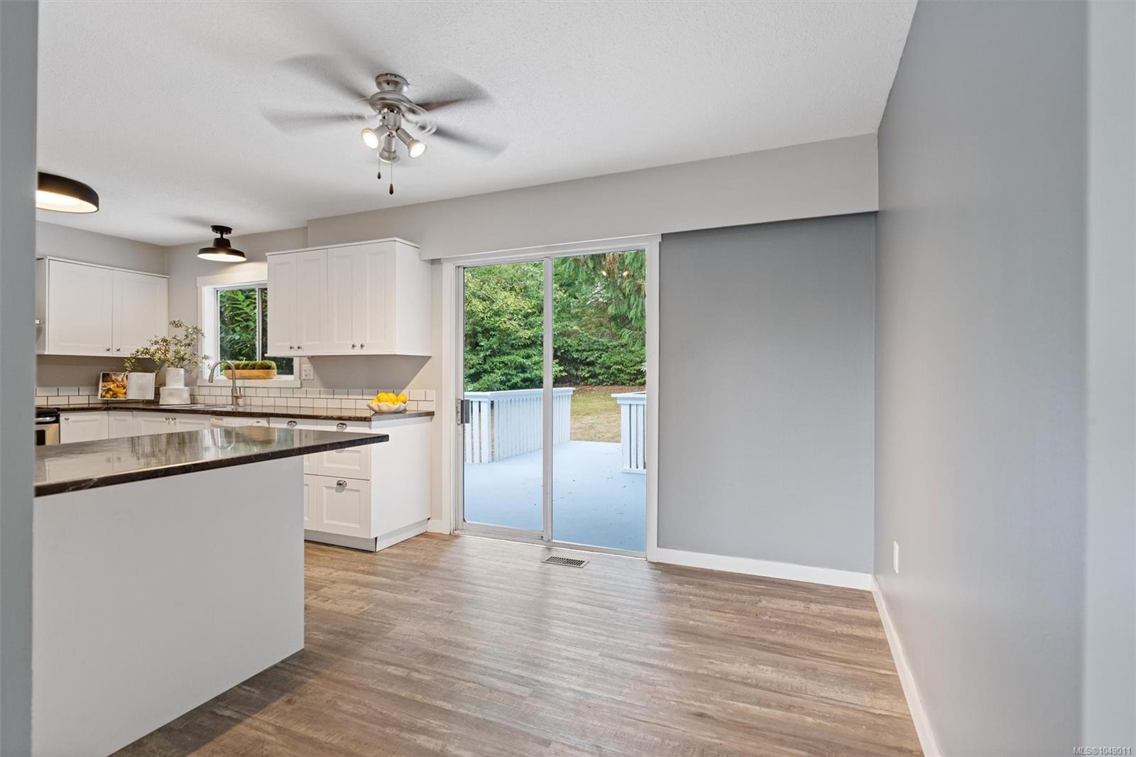 3272 Haida Dr — listing photo 9 of 44