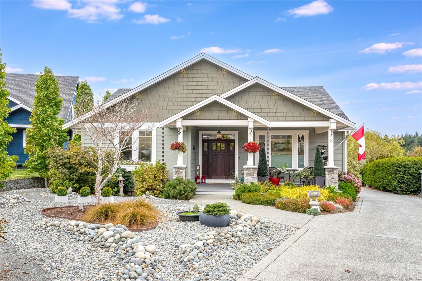 2565 Faulkner Pl, Mill Bay