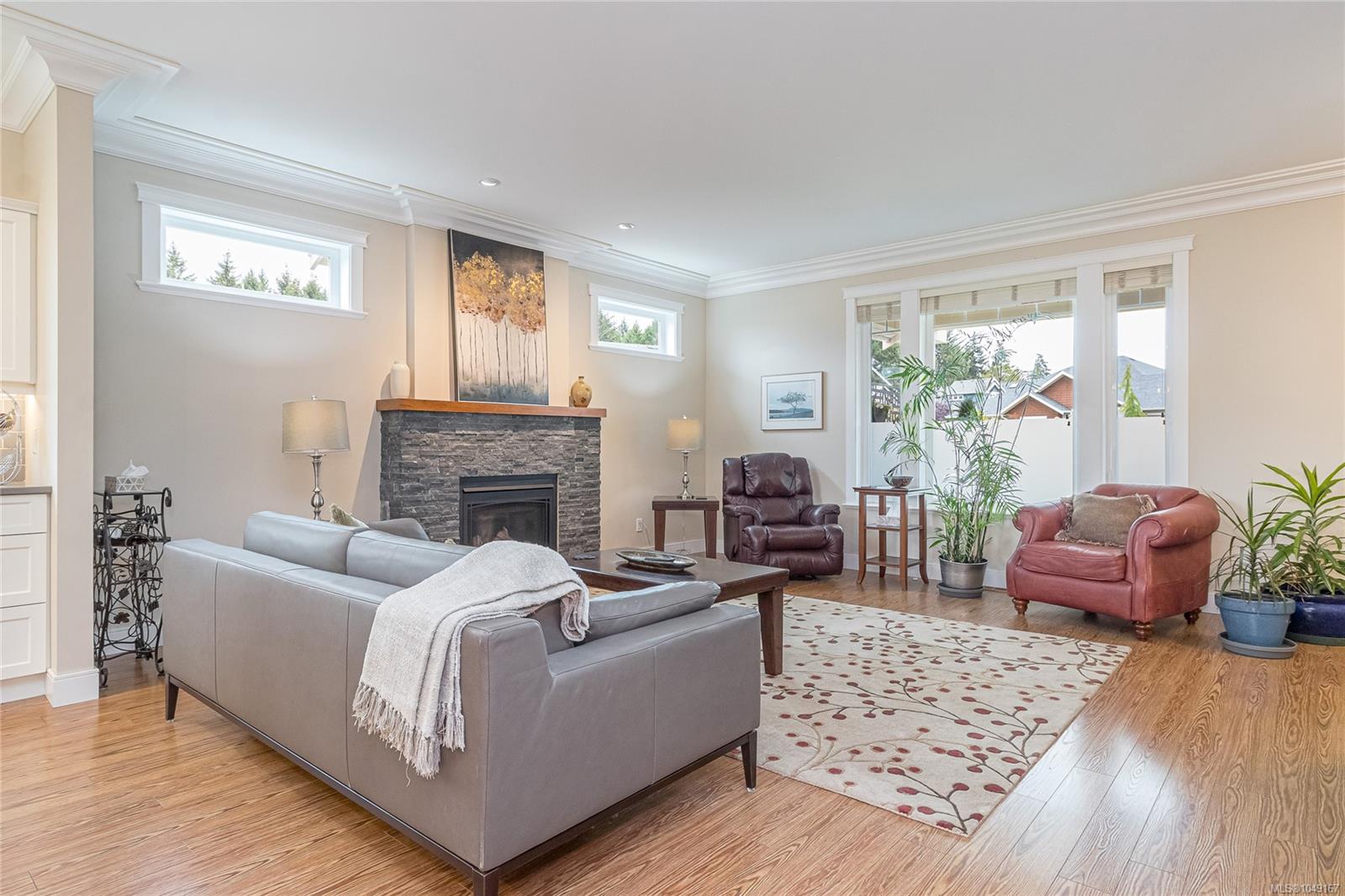 2565 Faulkner Pl — listing photo 11 of 64