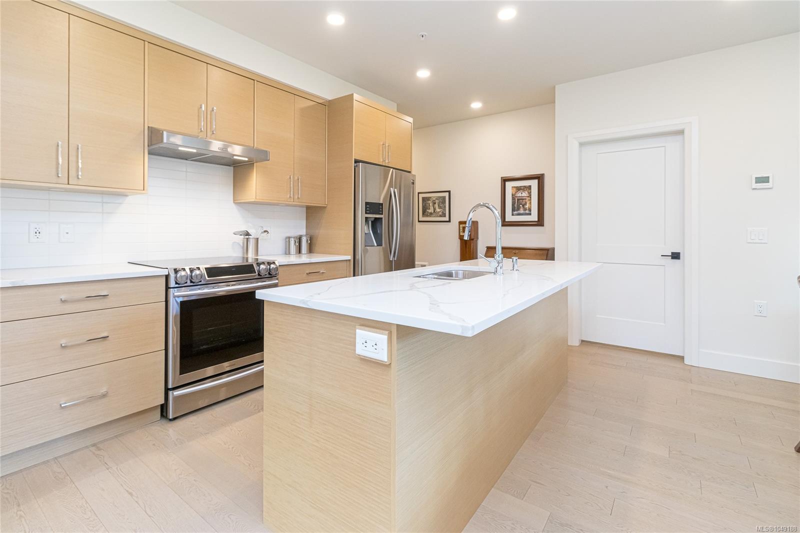 109-741 Travino Lane — listing photo 13 of 57