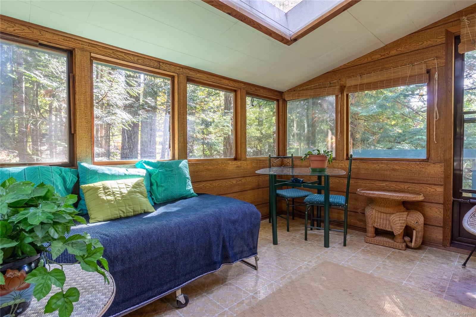 4710 Captains Cres — listing photo 13 of 36