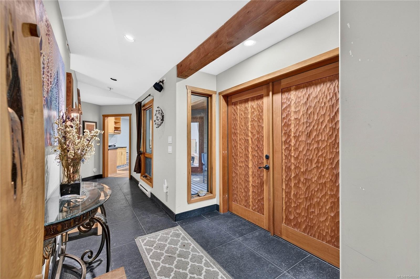360 Wright Rd — listing photo 8 of 72