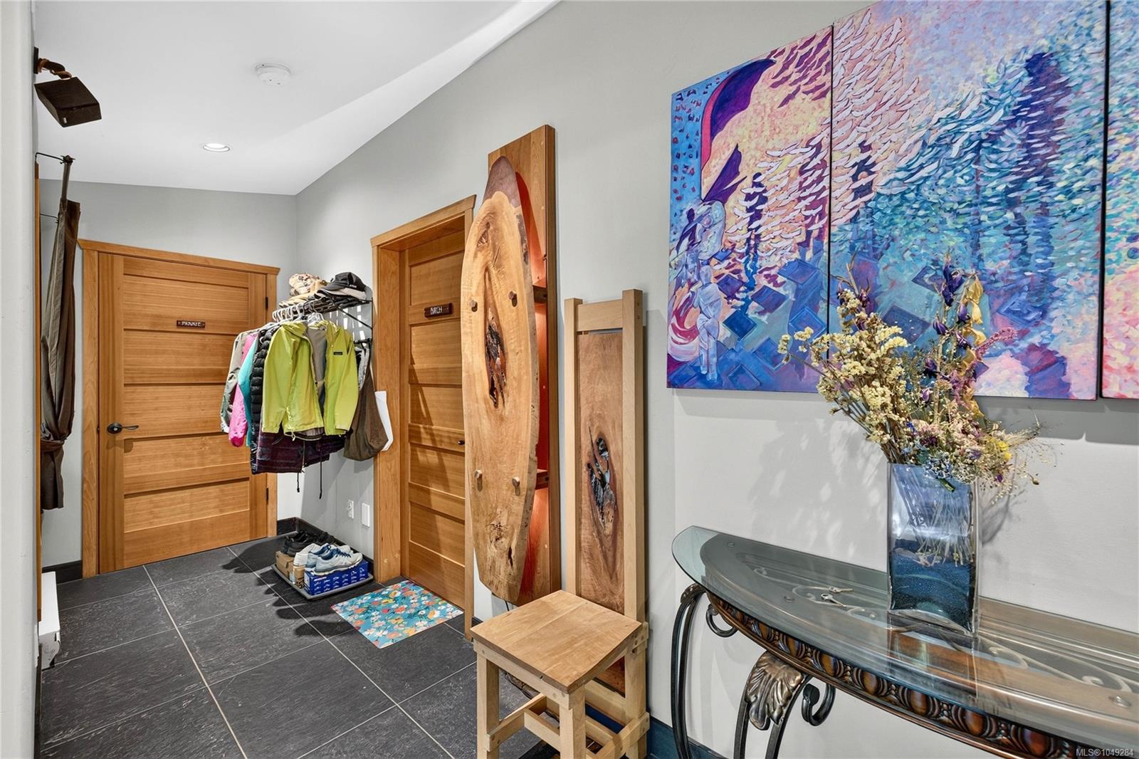 360 Wright Rd — listing photo 10 of 72