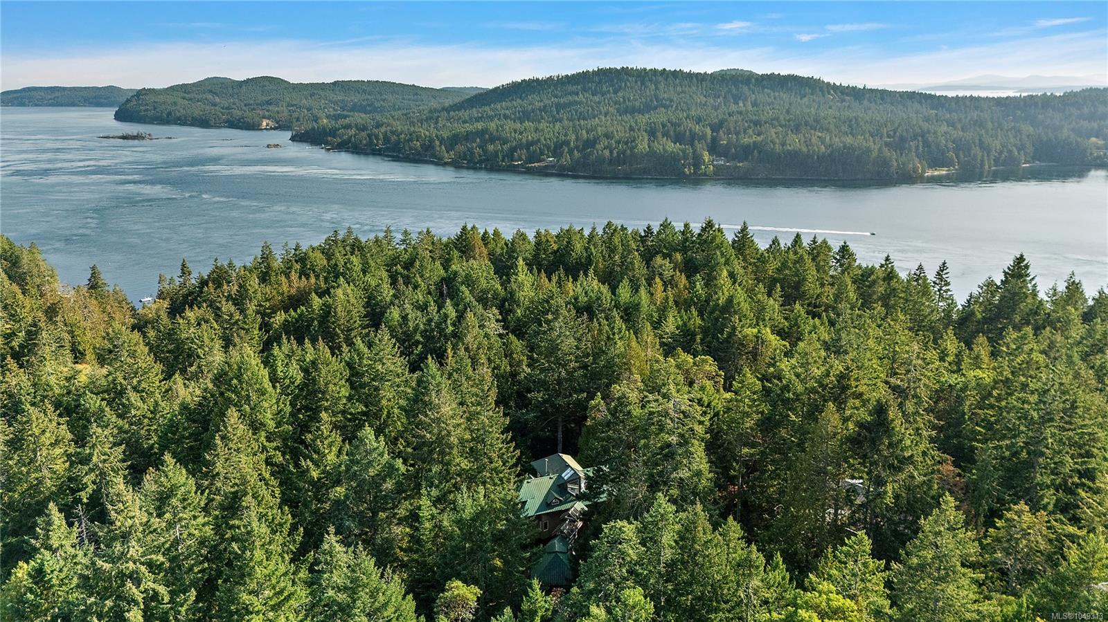 486 Bluff Way, Mayne Island