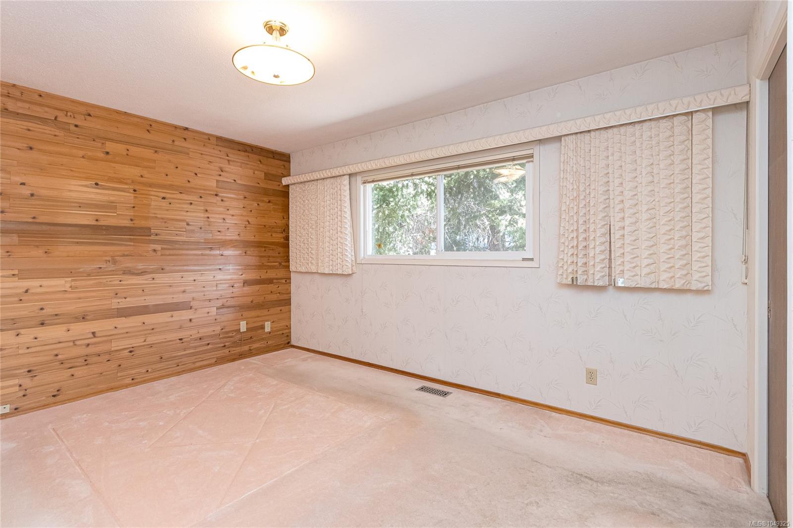 2304 Alicia Pl — listing photo 13 of 32