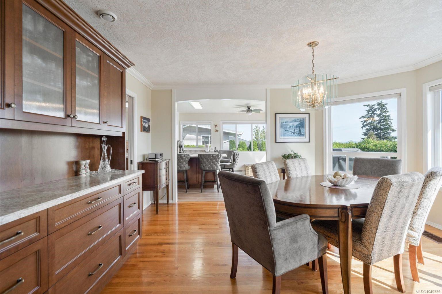 6508 Bella Vista Dr — listing photo 11 of 49