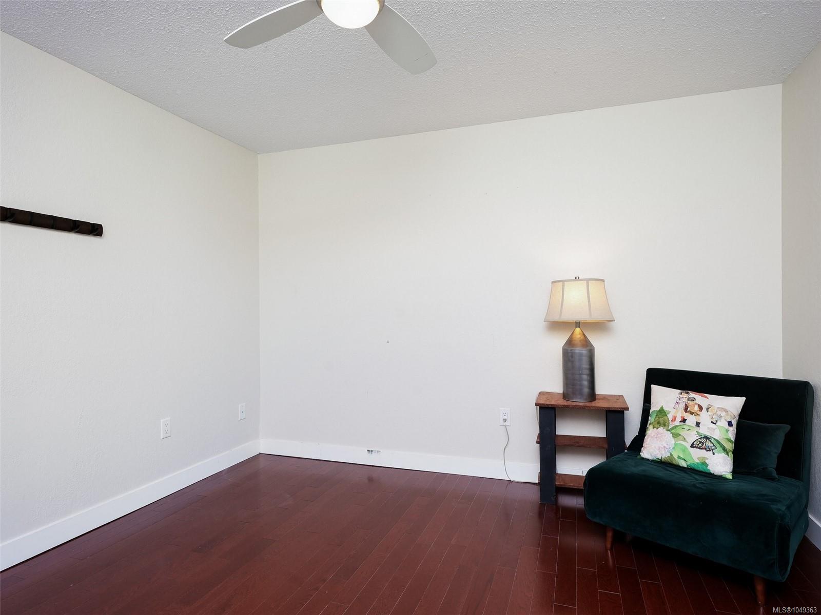 206-1545 Pandora Ave — listing photo 11 of 18