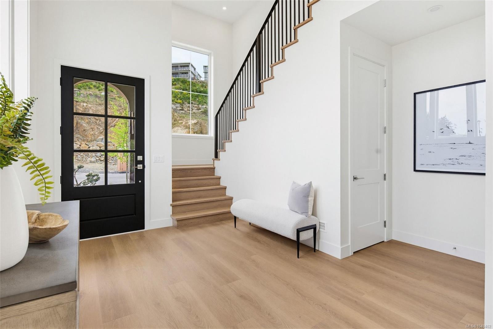 1252 Cedarbrook Way — listing photo 7 of 67