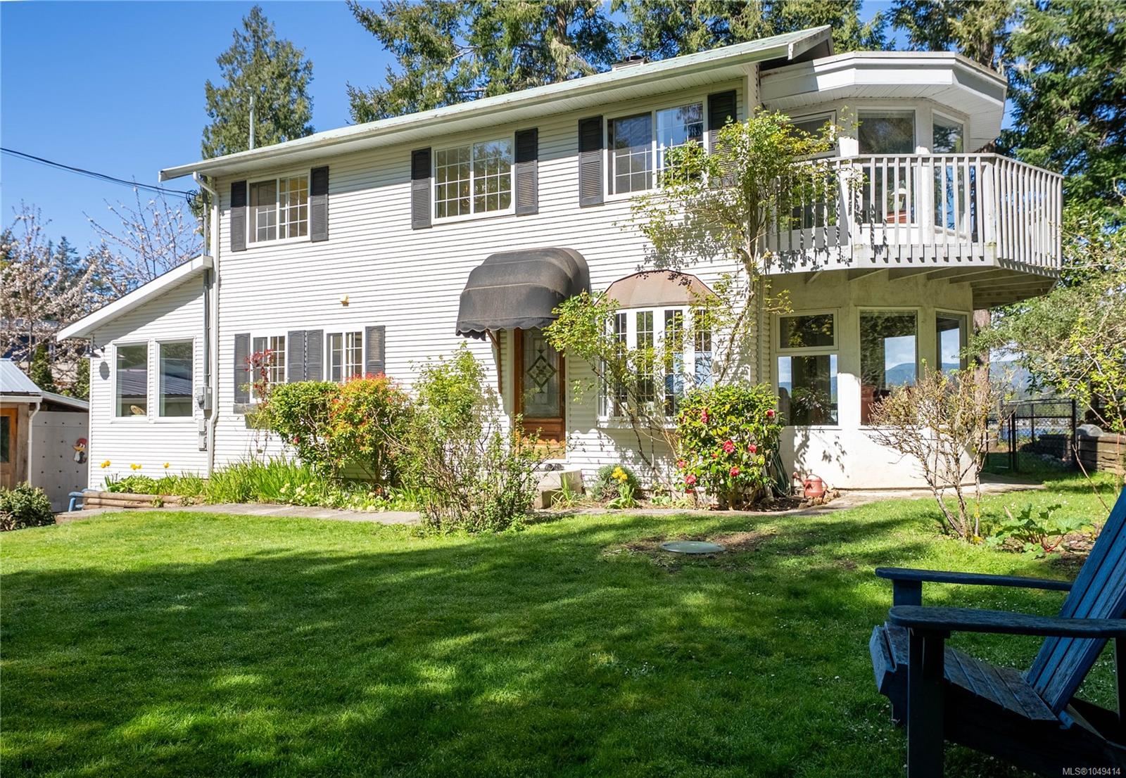 69 Seagirt Rd — listing photo 4 of 68