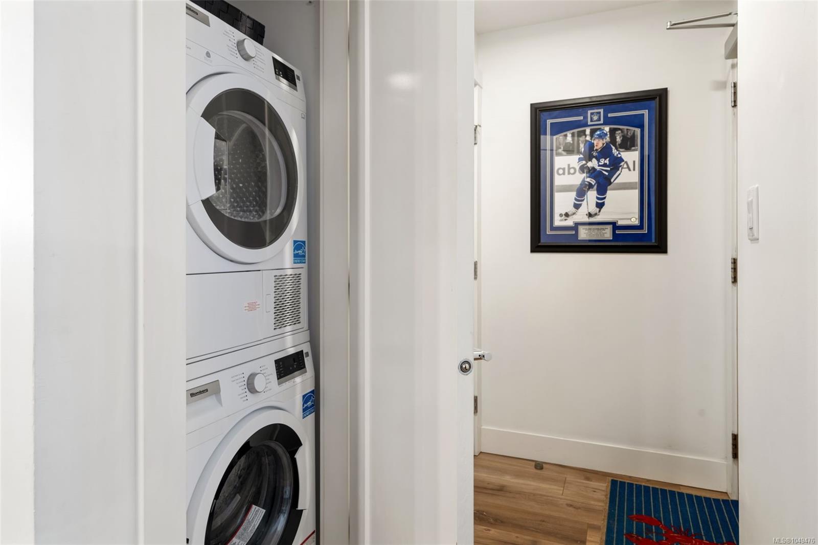 405-777 Herald St — listing photo 8 of 29