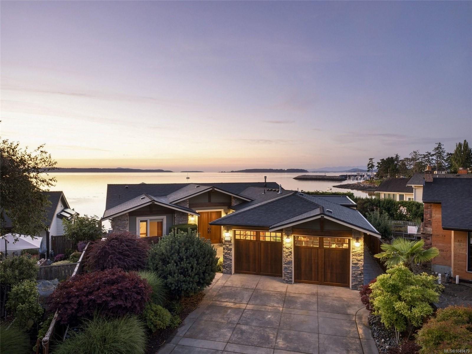 10206 Surfside Pl — listing photo 2 of 48