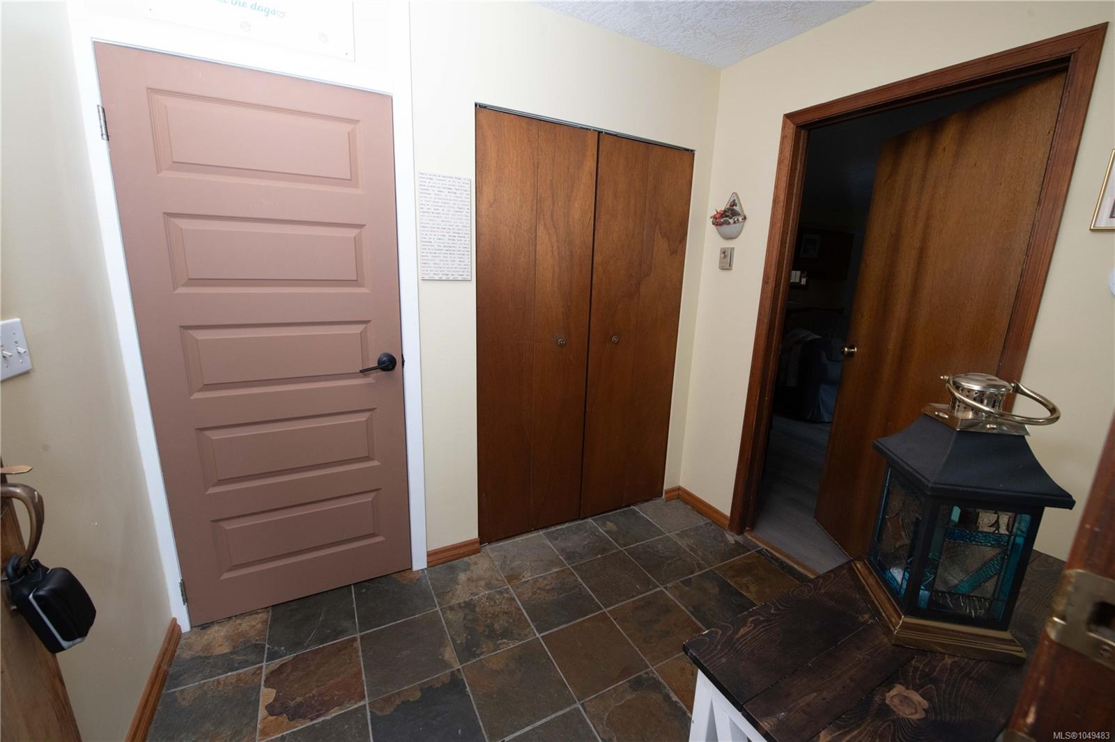 539 Downhome Dr — listing photo 7 of 85