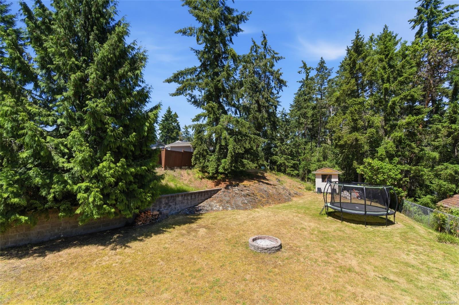 1608 Marina Way — listing photo 11 of 39