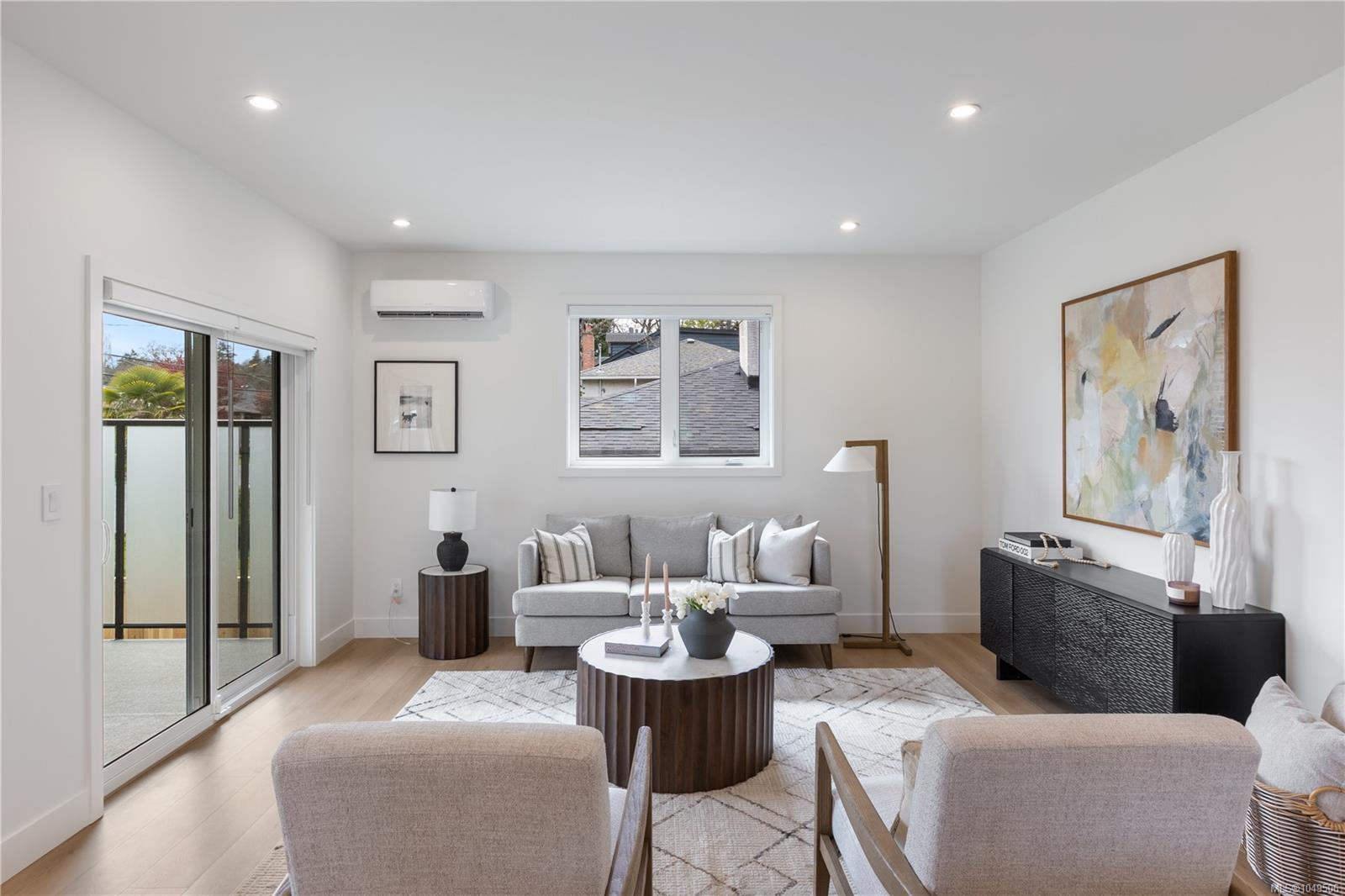 1-990 McBriar Ave — listing photo 8 of 28