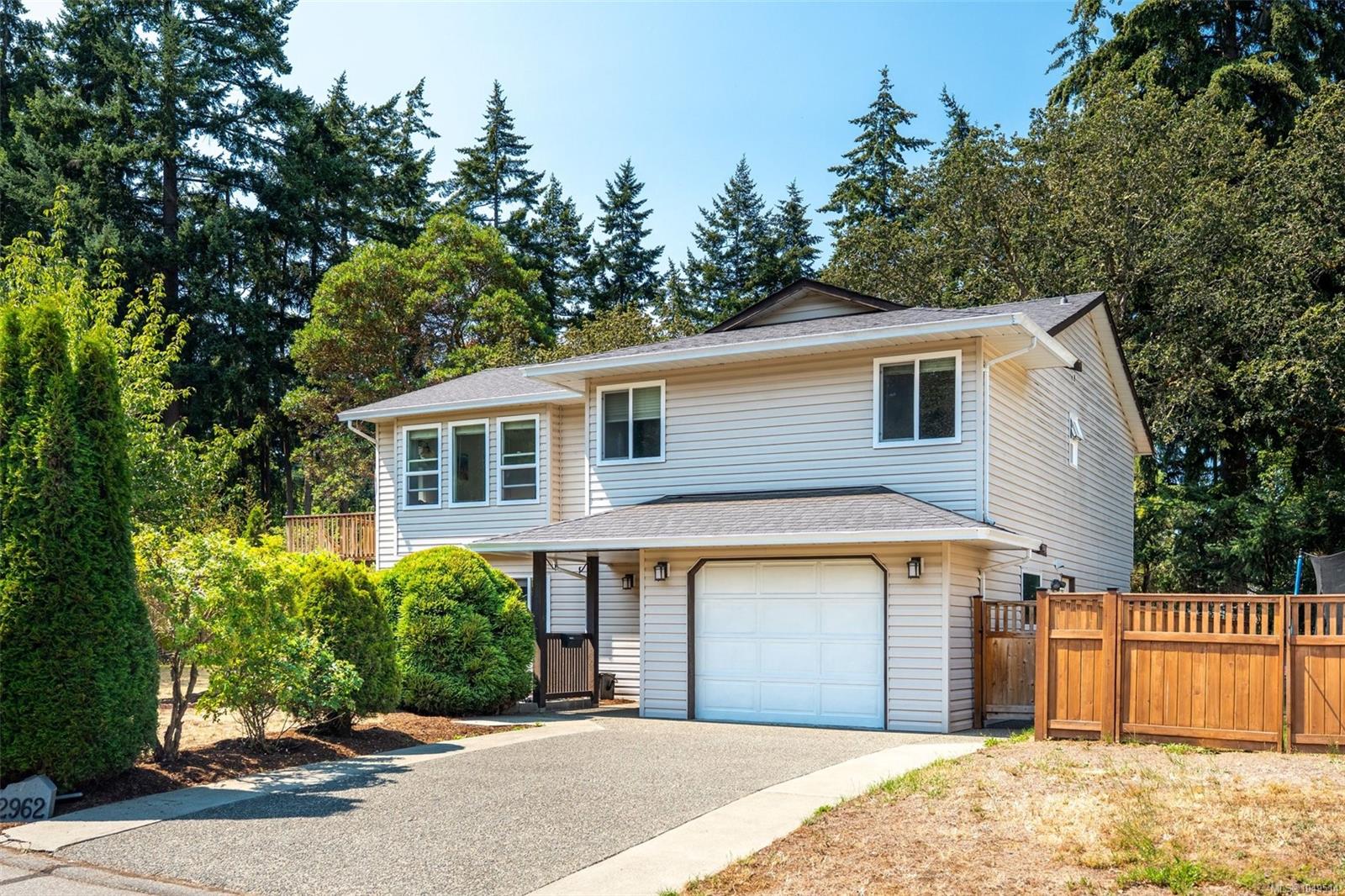 2962 Gladeson Lane, Colwood