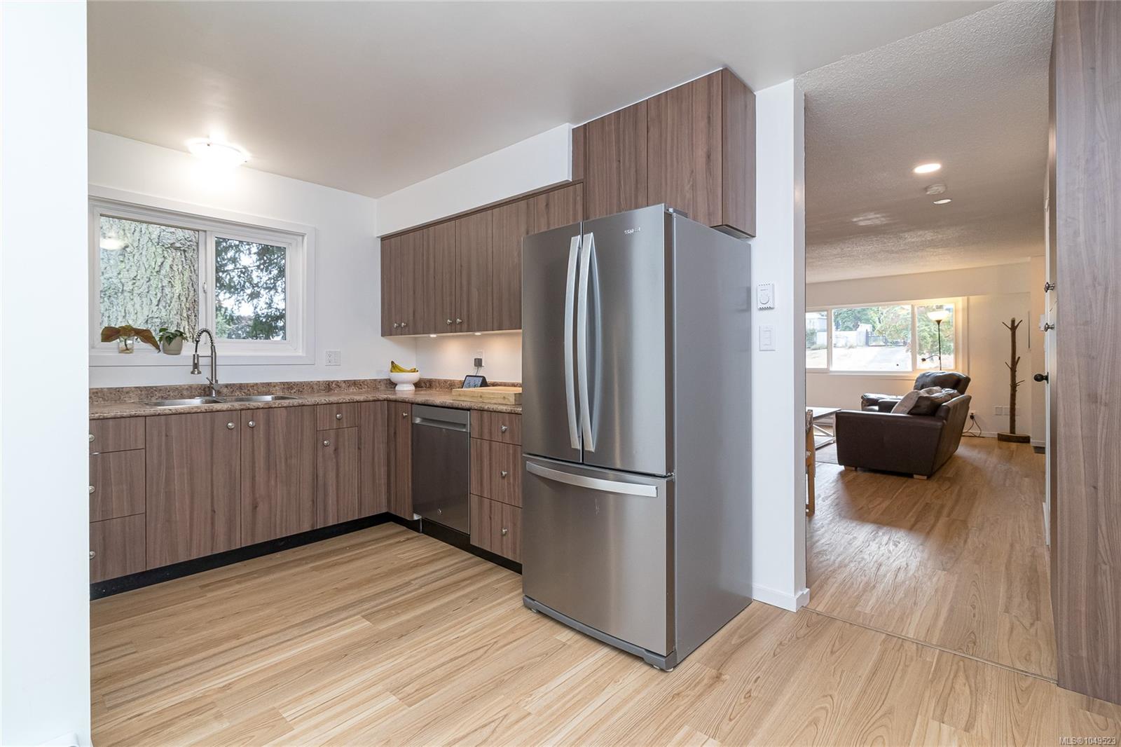 A-416 GAMBLE Pl — listing photo 12 of 27