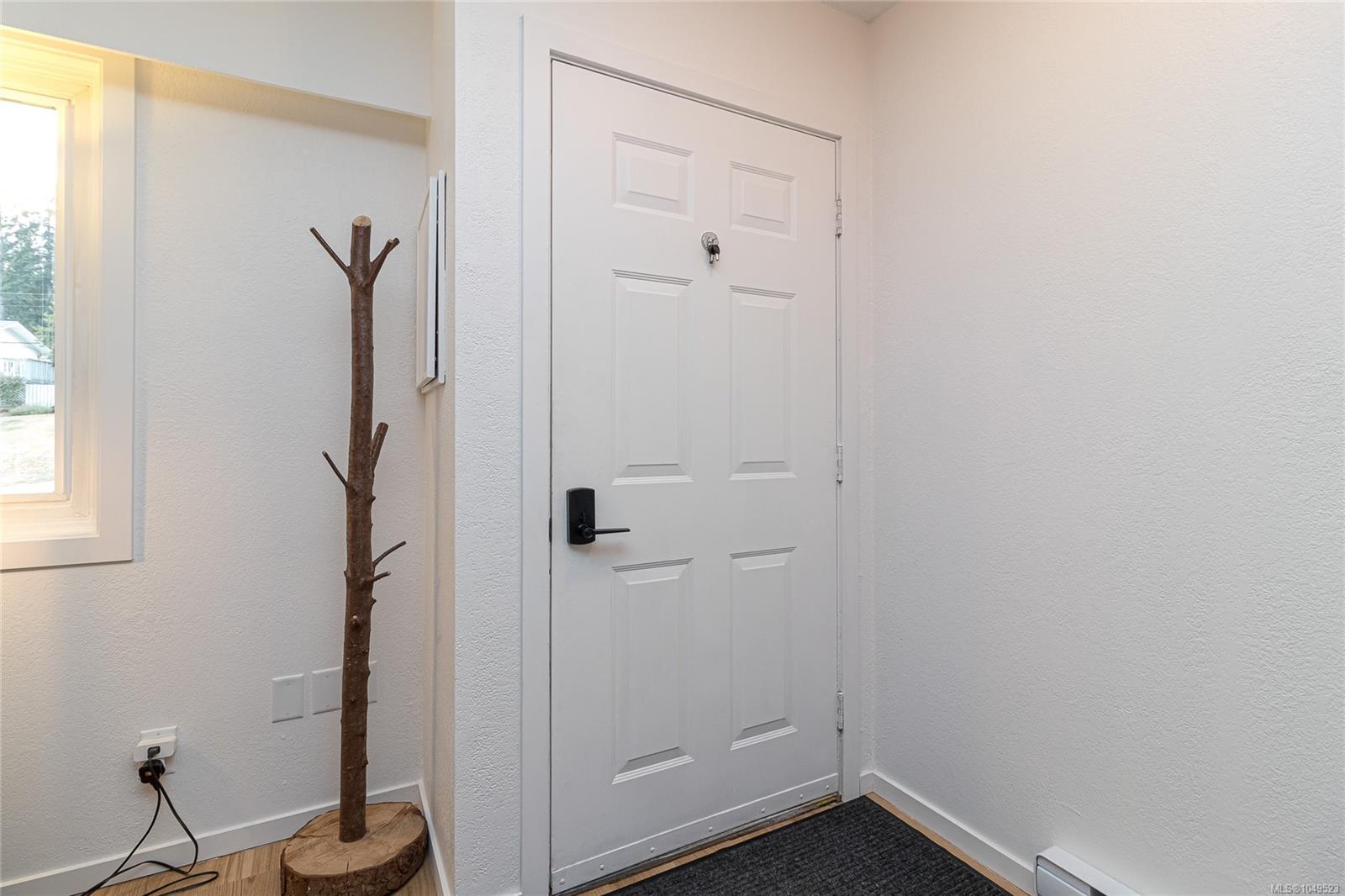 A-416 GAMBLE Pl — listing photo 5 of 27
