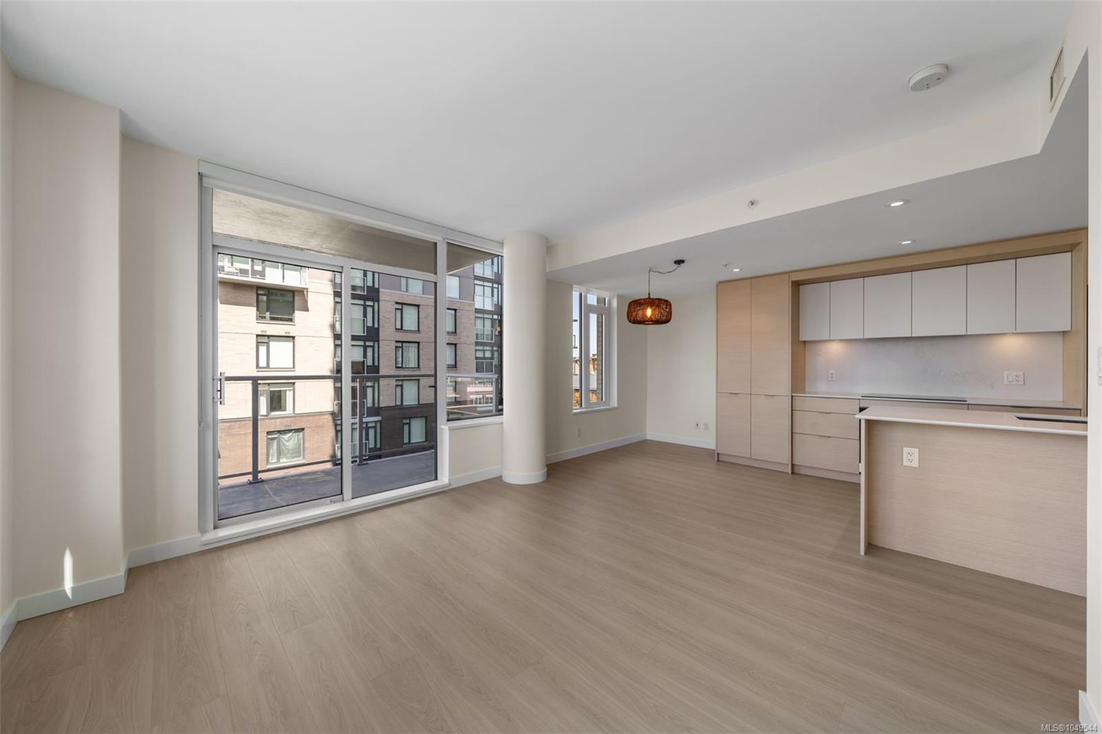 703-848 Yates St — listing photo 14 of 37