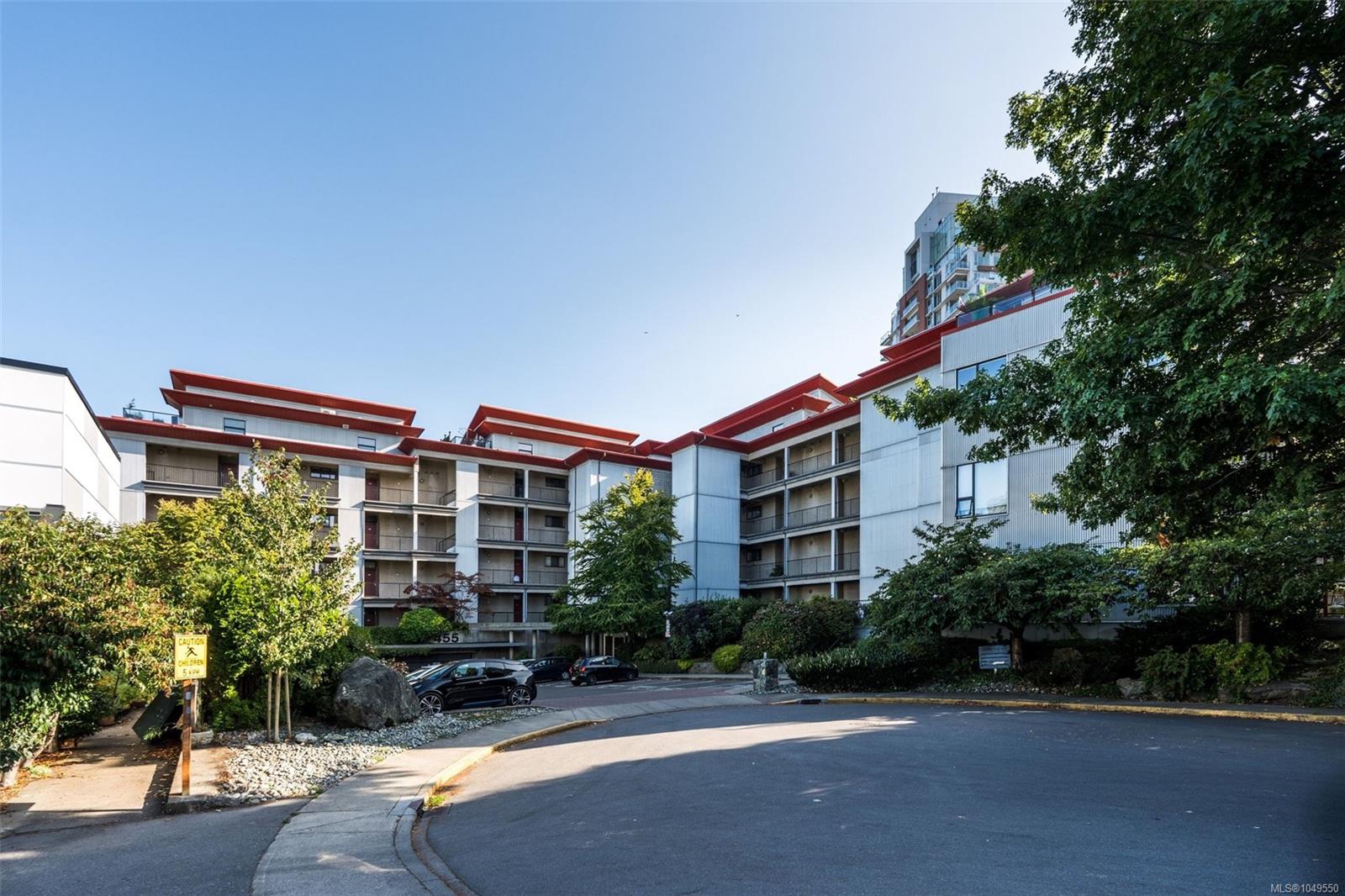 212-455 Sitkum Rd — listing photo 6 of 33