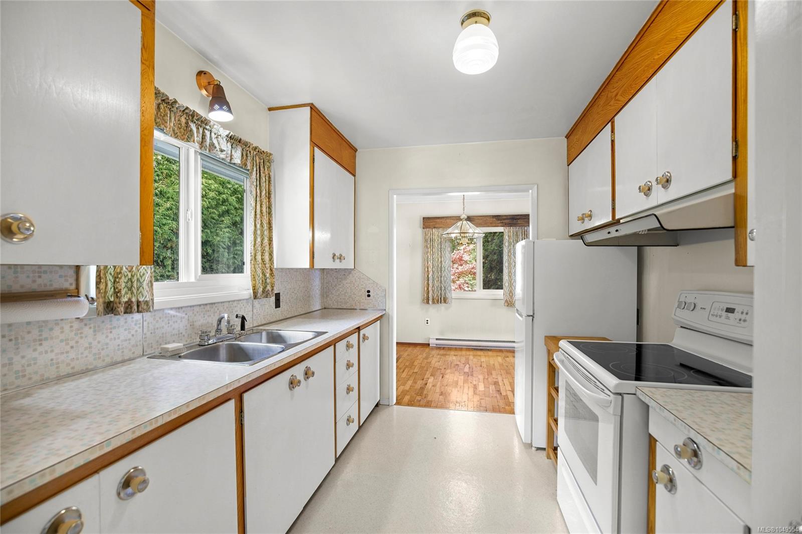 155 Seaview Ave — listing photo 11 of 23