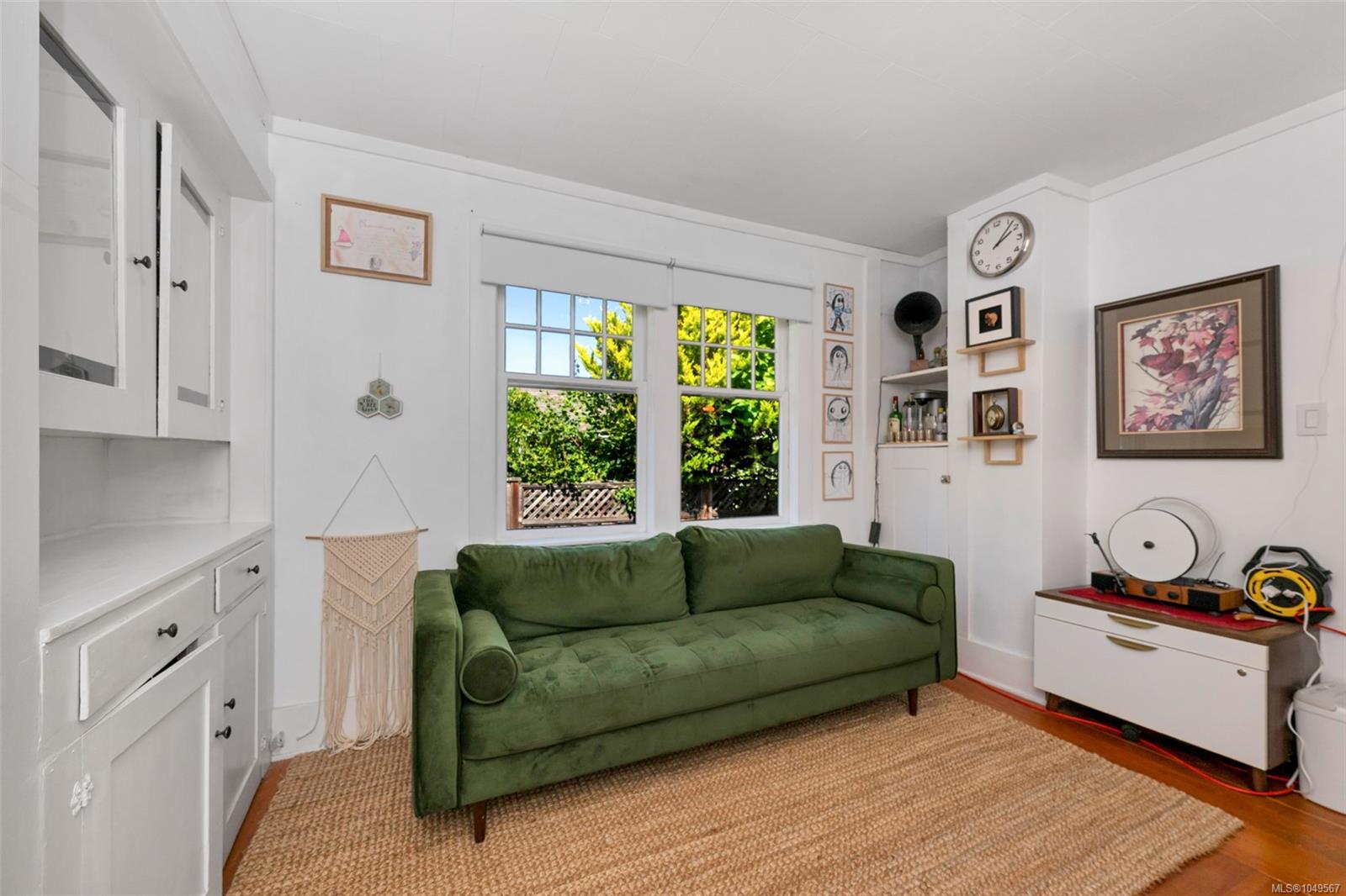 476 Ypres St — listing photo 8 of 38