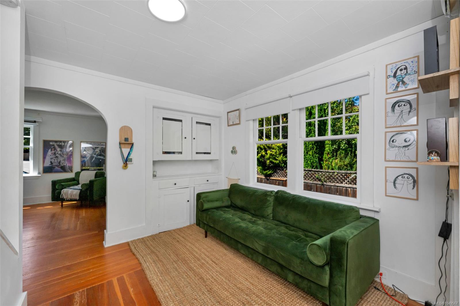 476 Ypres St — listing photo 9 of 38