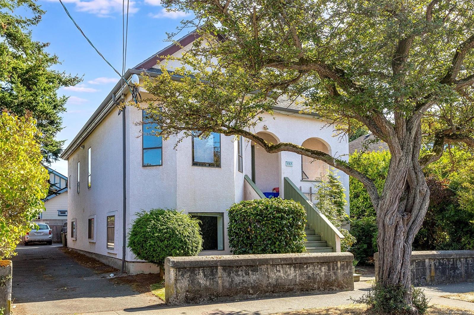 117 Medana St — listing photo 3 of 59