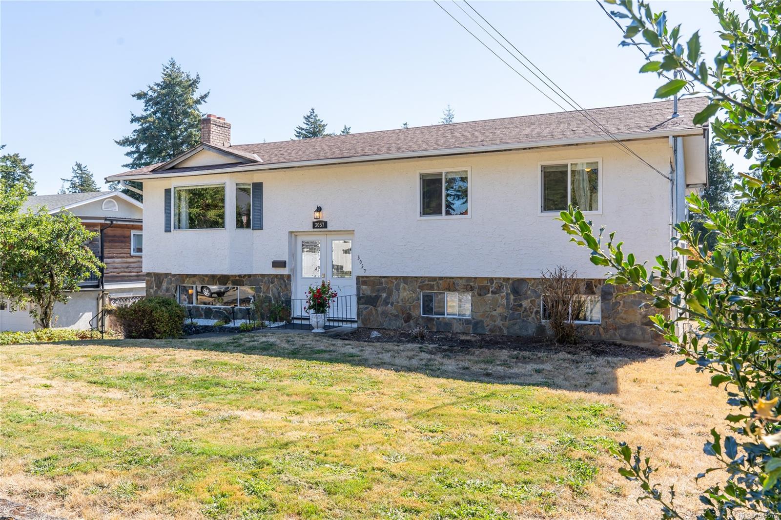 3057 Shoreview Dr, Langford