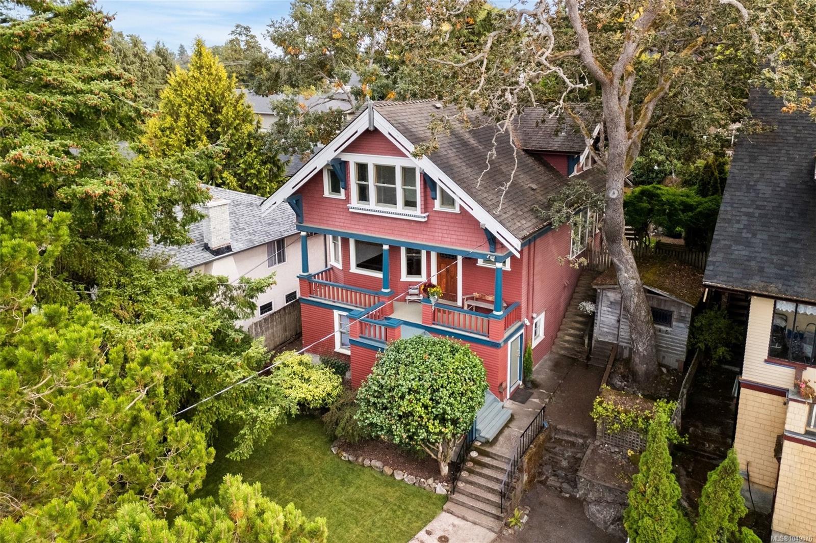 1569 PEMBROKE St, Victoria