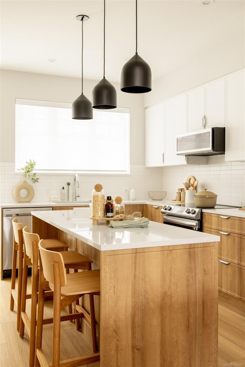103-3230 Glendale Pl — listing photo 4 of 19