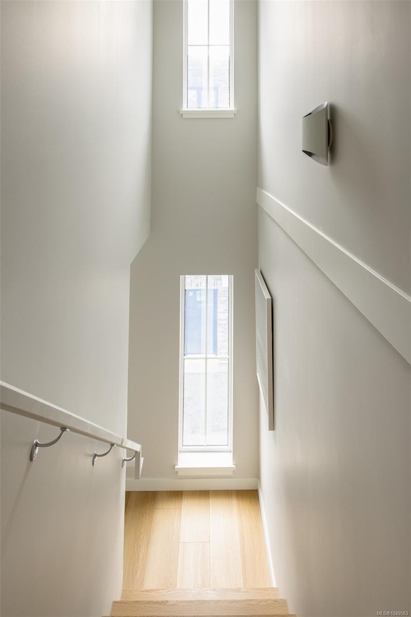 109-3230 Glendale Pl — listing photo 8 of 25