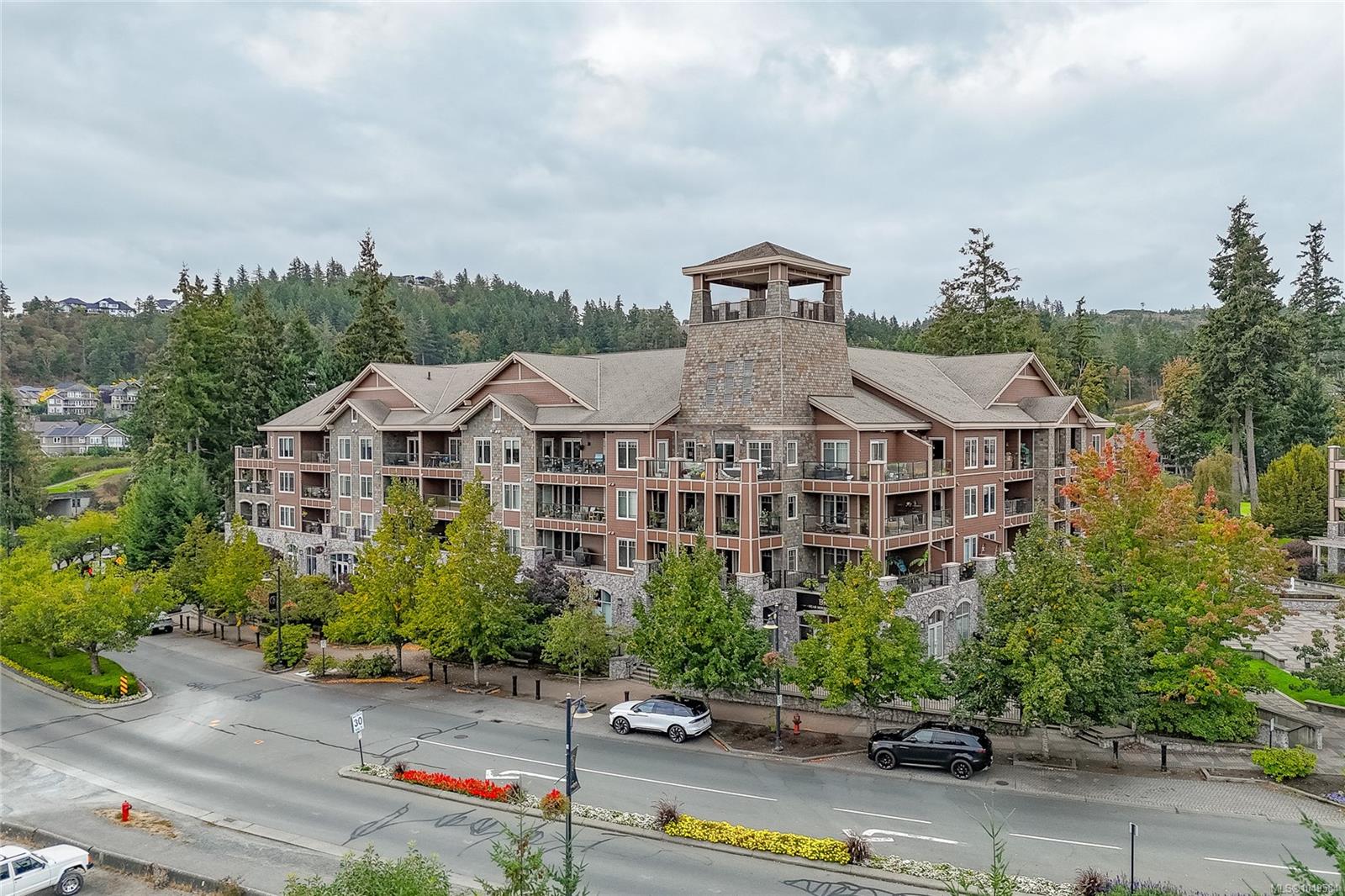 1325 Bear Mountain Pkwy, Langford