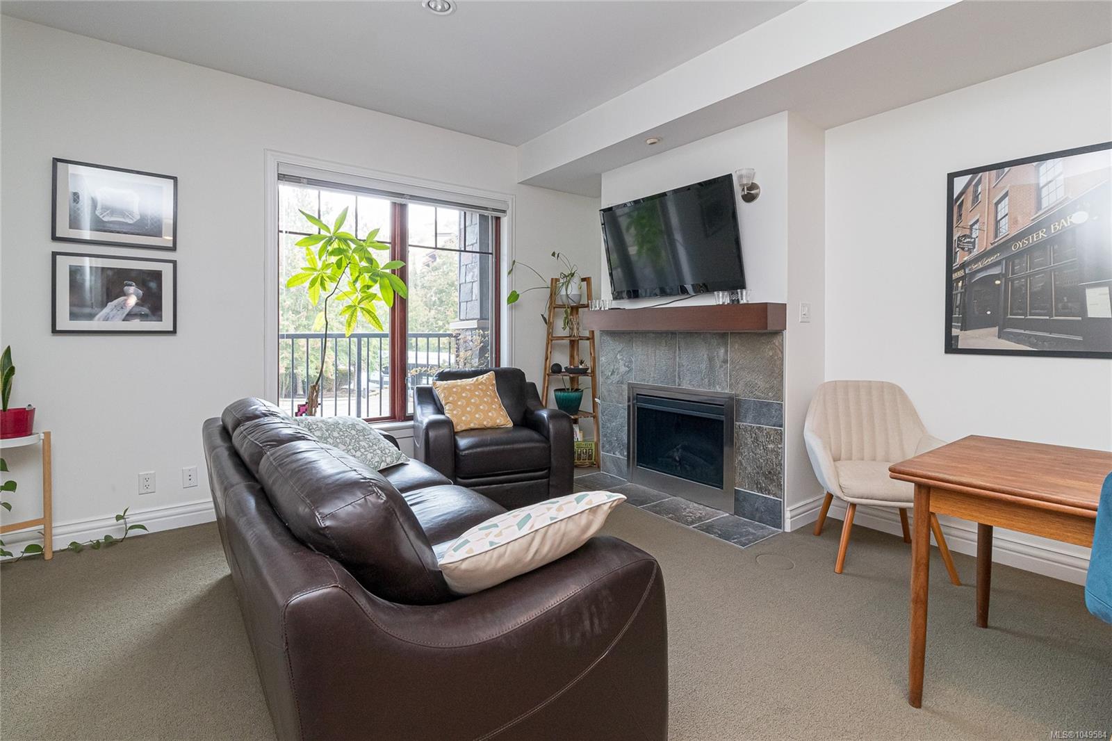 217-1325 Bear Mountain Pkwy — listing photo 5 of 25
