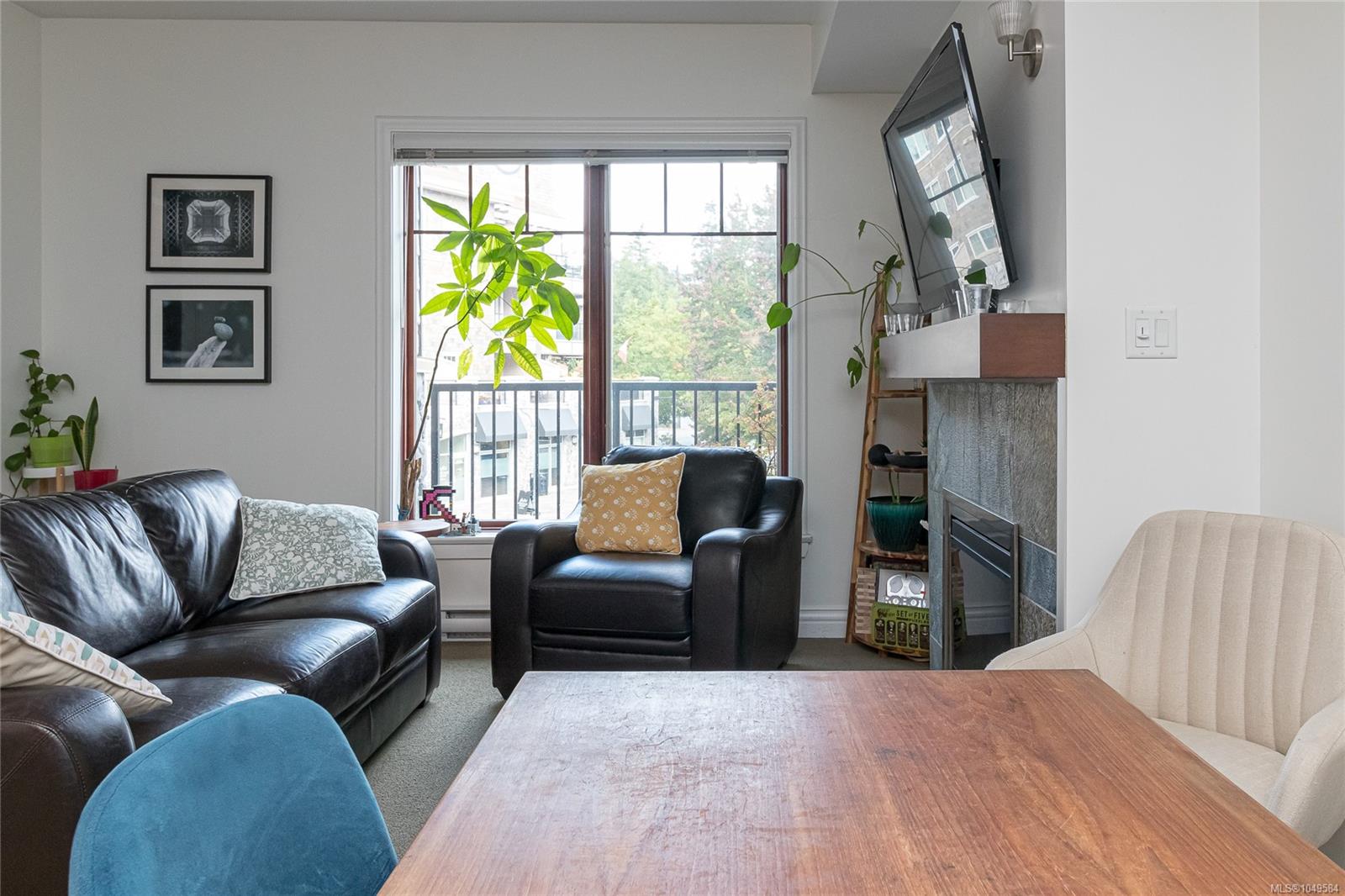 217-1325 Bear Mountain Pkwy — listing photo 10 of 25