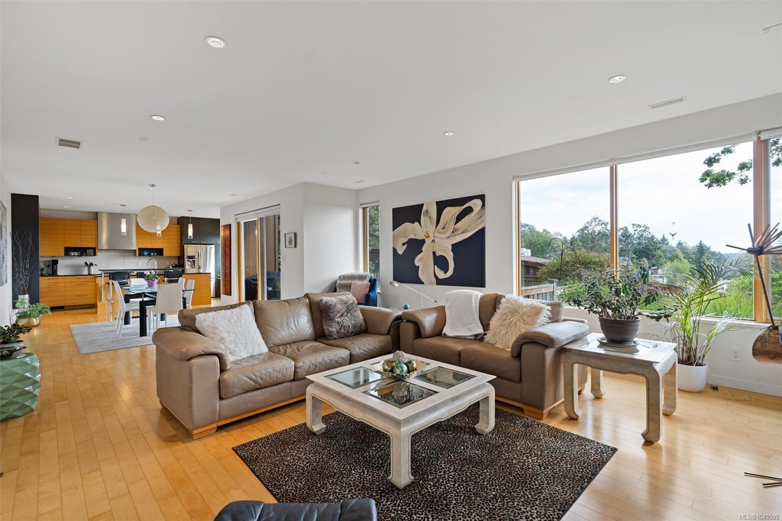 810 Rainbow Ridge Lane — listing photo 13 of 48