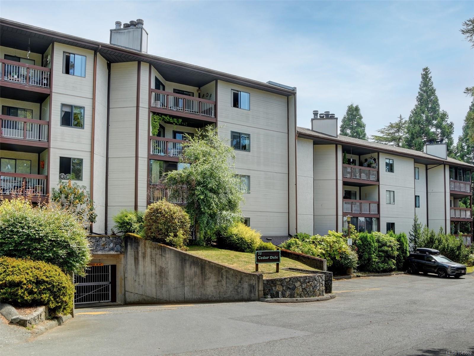 75 Gorge Rd, Saanich