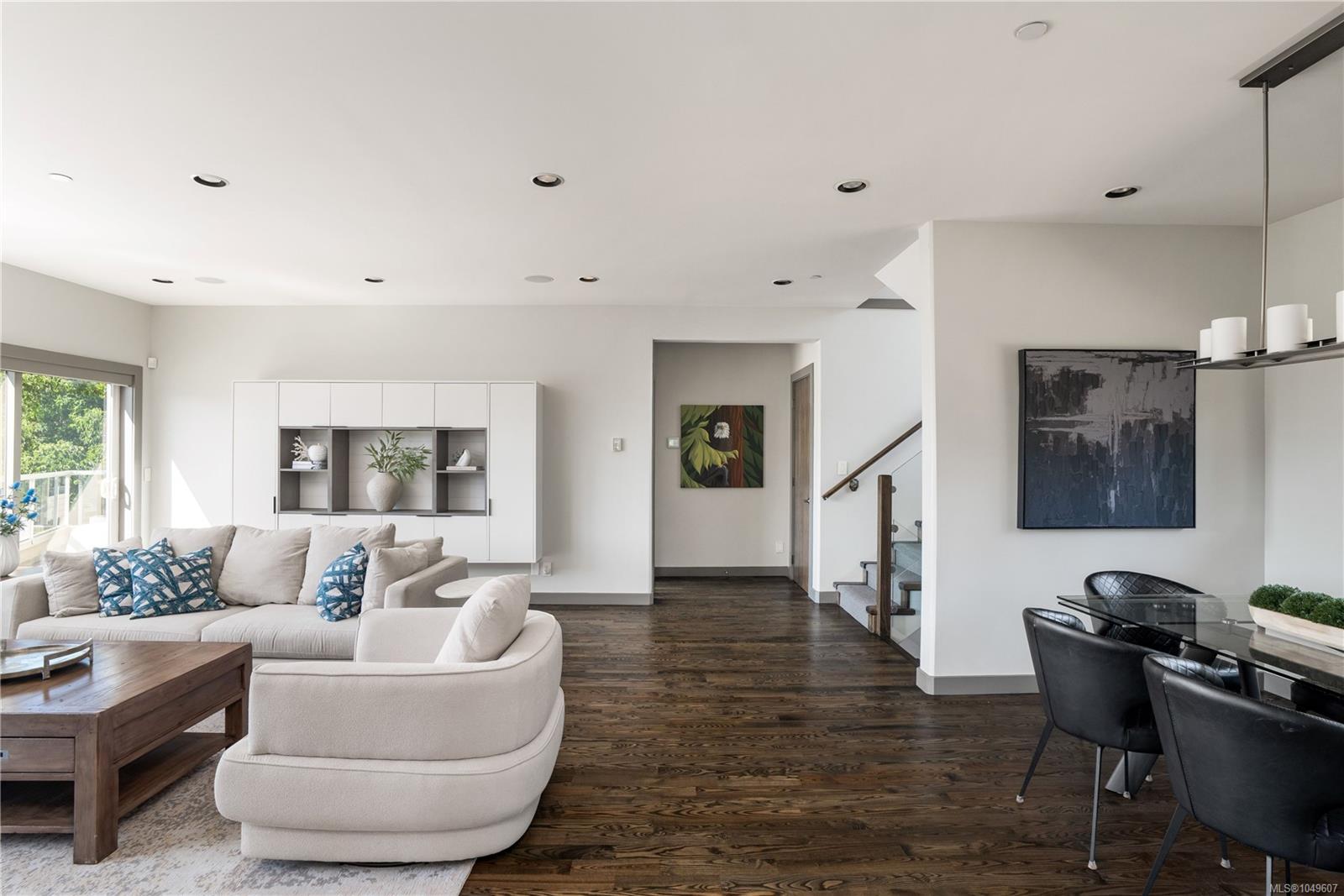 916 Grilse Lane — listing photo 9 of 71