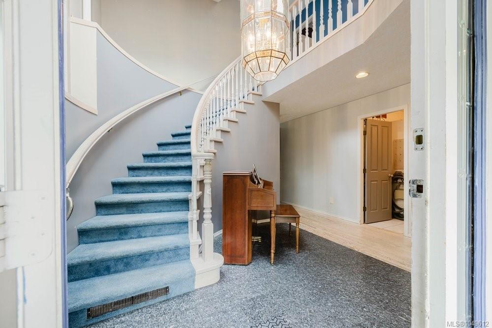 7014 Brentwood Dr — listing photo 13 of 77