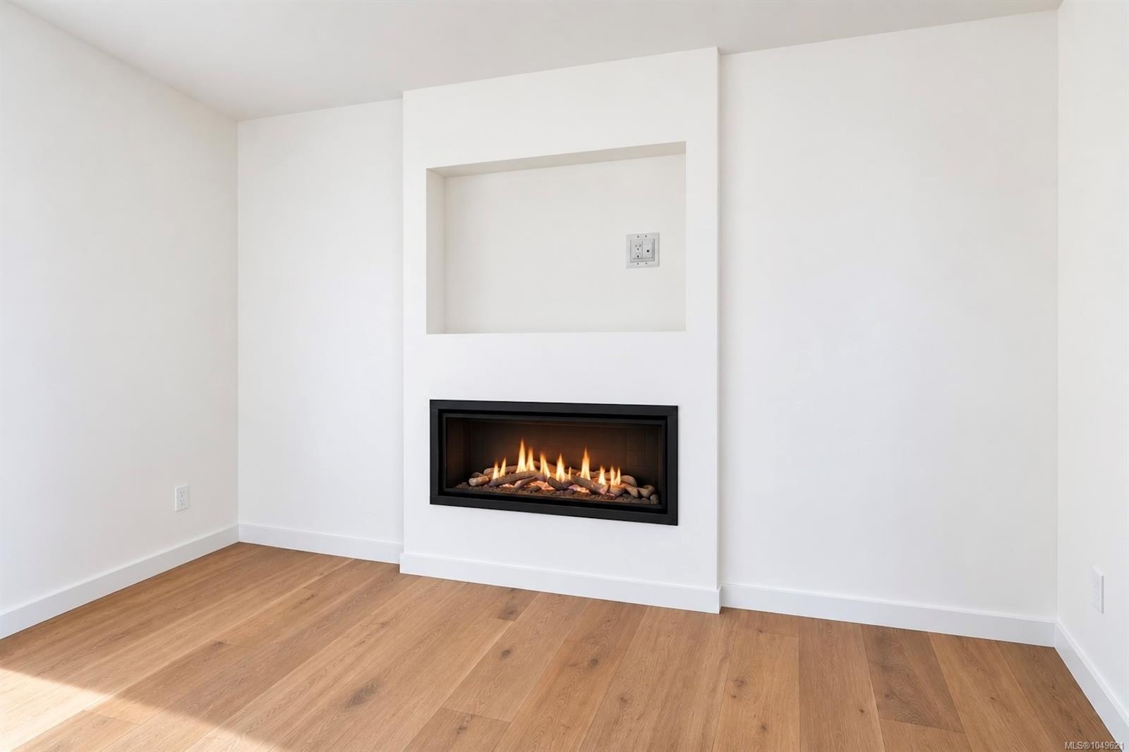 535 Gibson St — listing photo 9 of 39