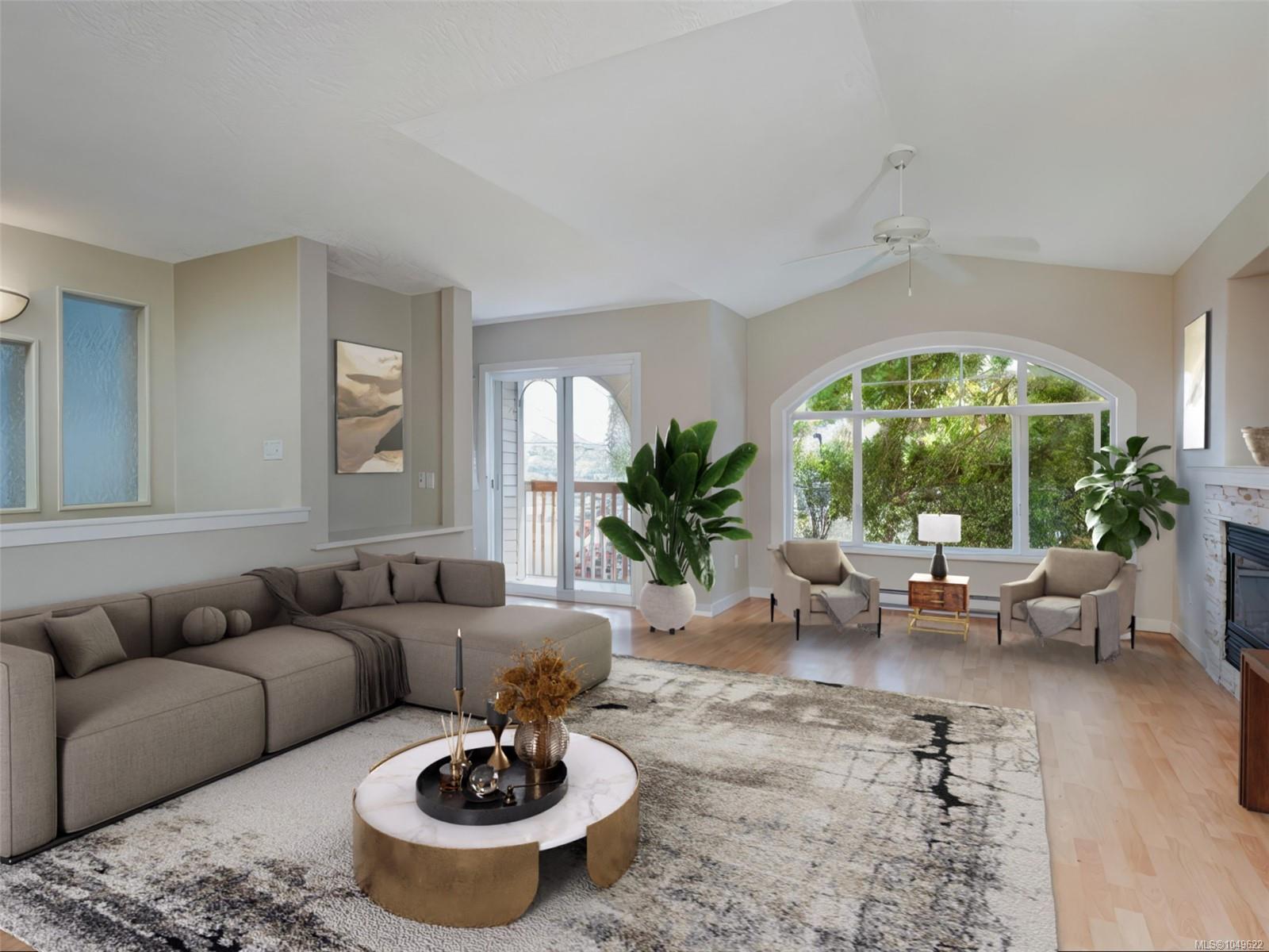 1040 Alston St — listing photo 4 of 33