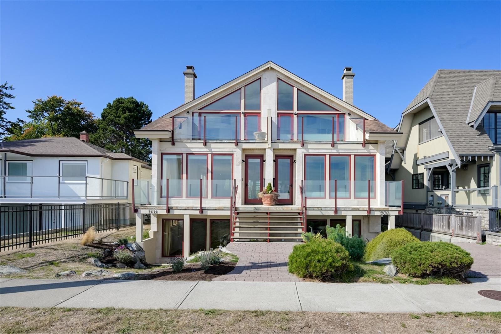 1520 Dallas Rd — listing photo 5 of 86