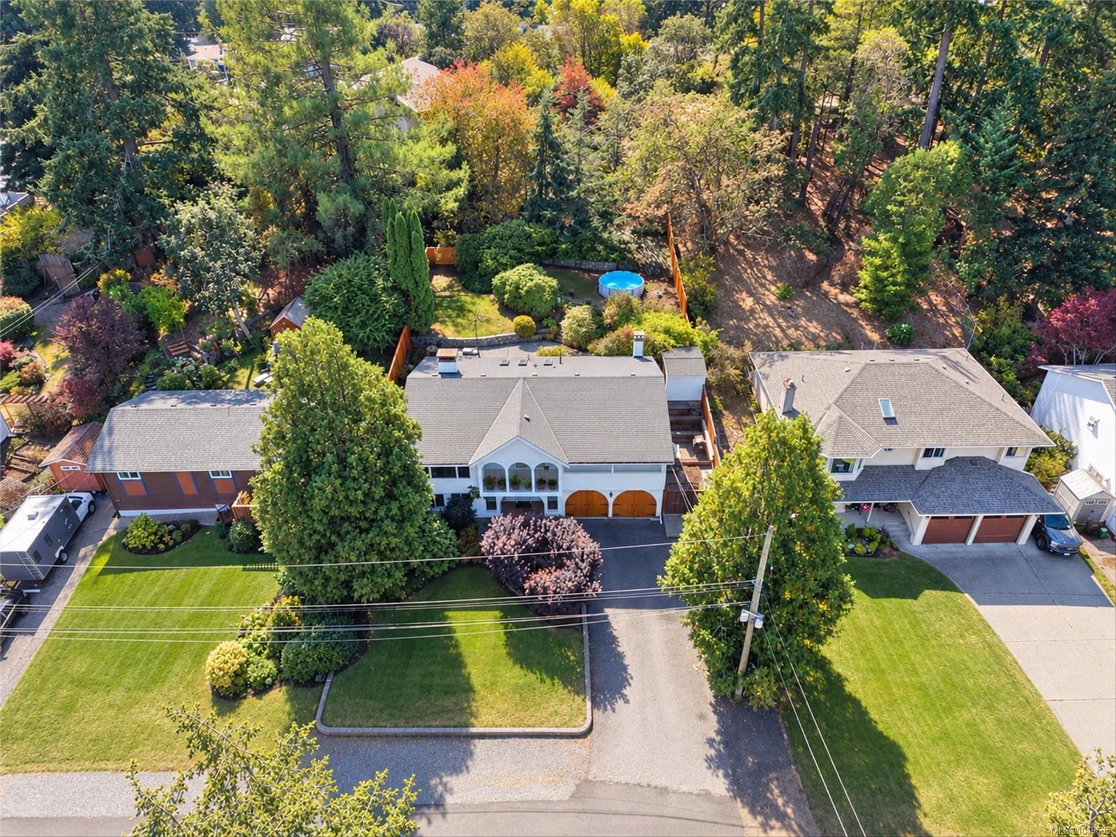 485 Carson Rd, Colwood