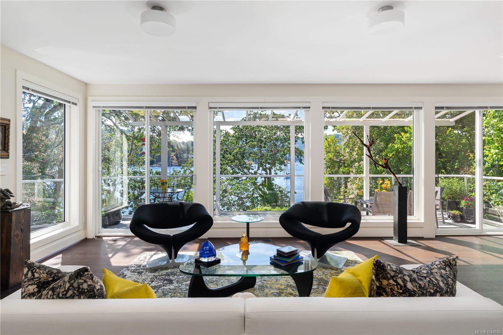 7090 Brentwood Dr — listing photo 9 of 51