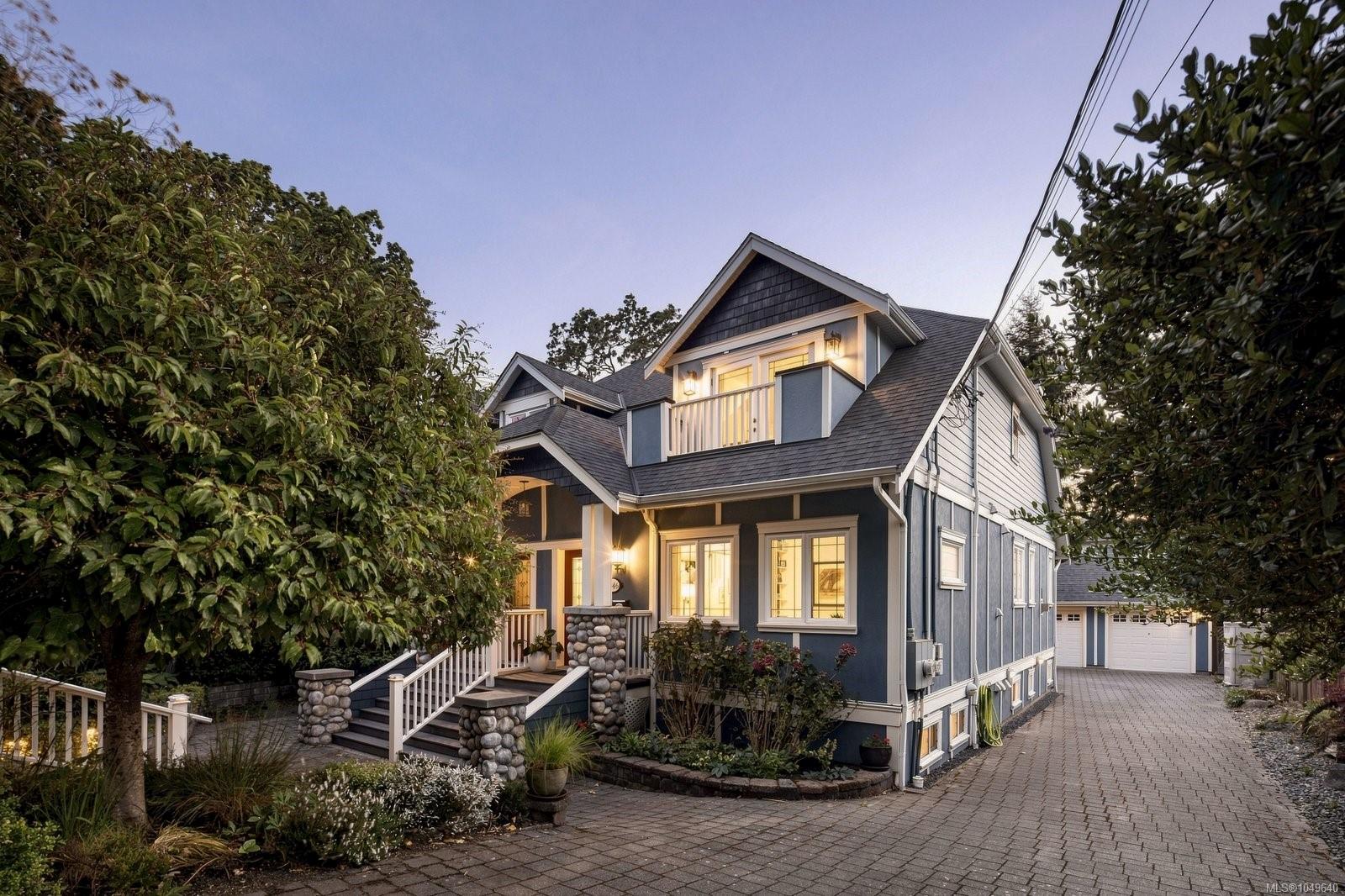 1046 Davie St — listing photo 2 of 42